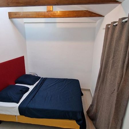 Le 23 Aparthotel Colombes  Exterior photo