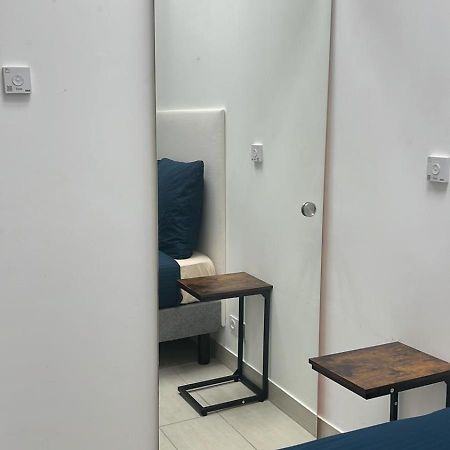 Le 23 Aparthotel Colombes  Exterior photo